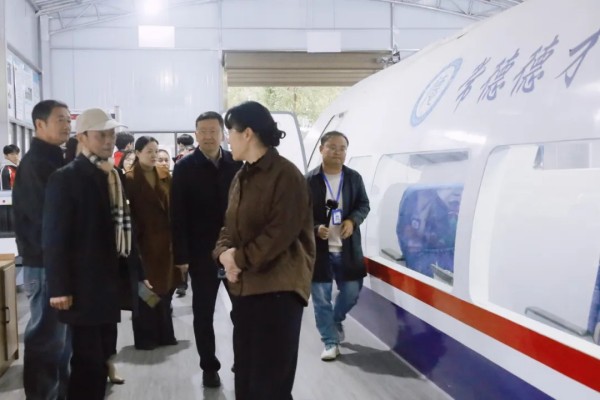 常德新德才職業(yè)學(xué)校,常德新德才,常德招生就業(yè),電子商務(wù)專業(yè)學(xué)校,專業(yè)學(xué)校報(bào)考哪里好